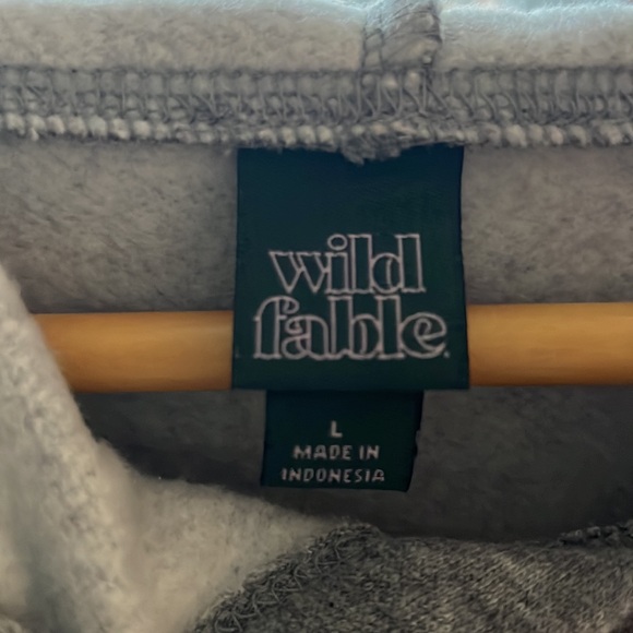 Wild Fable cropped hoodie with drawstrings - Picture 3 of 3